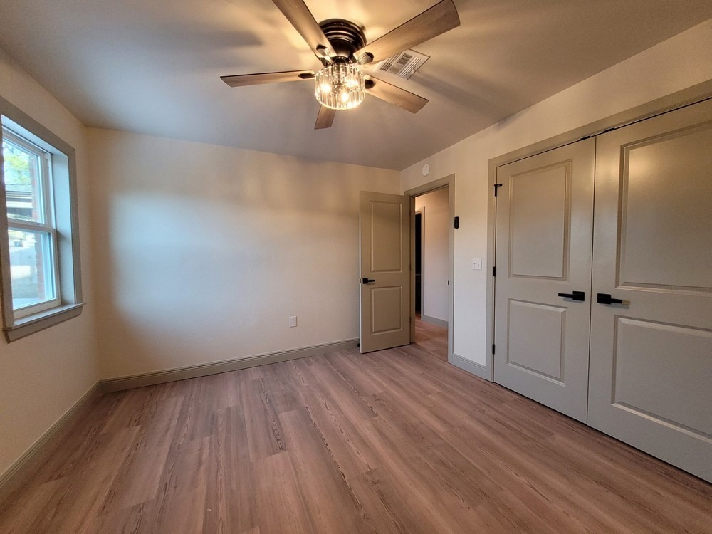 Kim St, Tahlequah, OK 74464