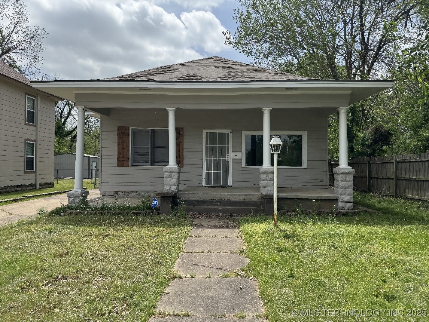 Lawrence St, Muskogee, OK 74403