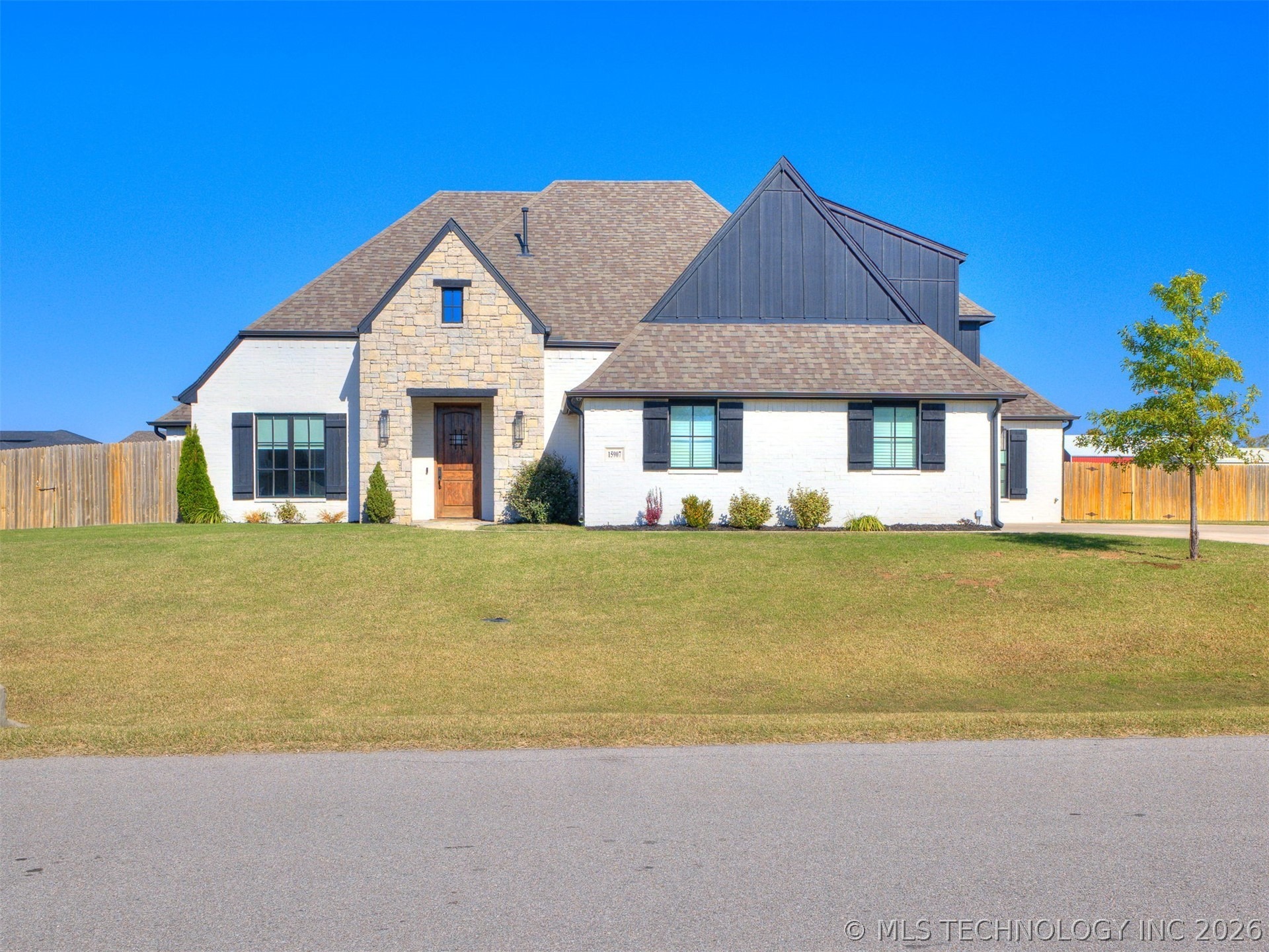 106th Pl, Owasso, OK 74055