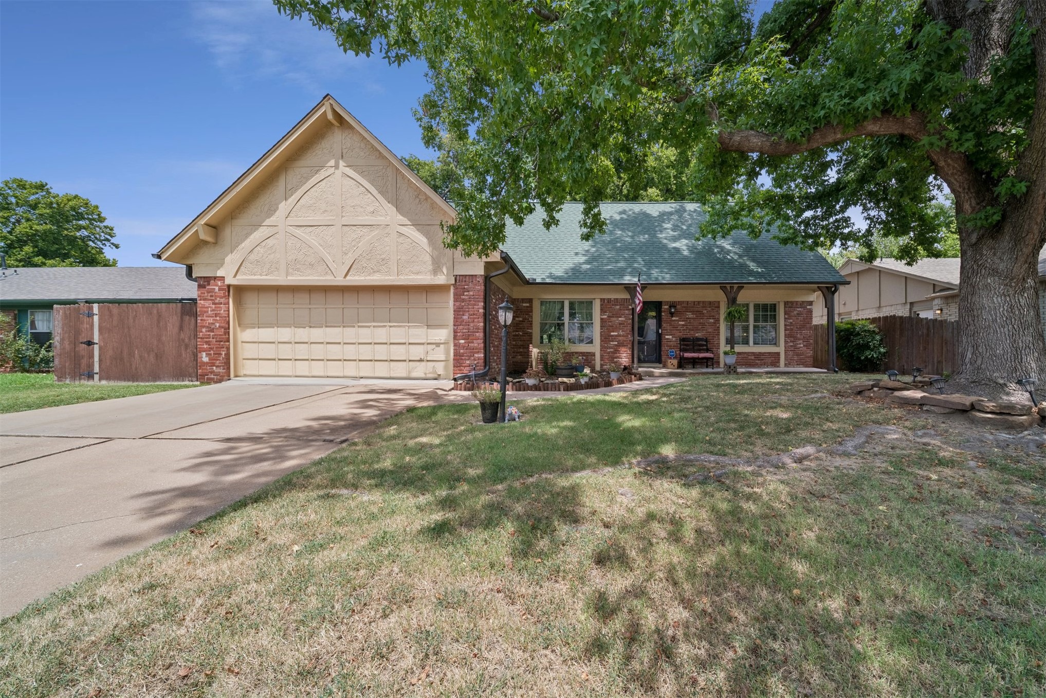 29th Pl, Tulsa, OK 74129