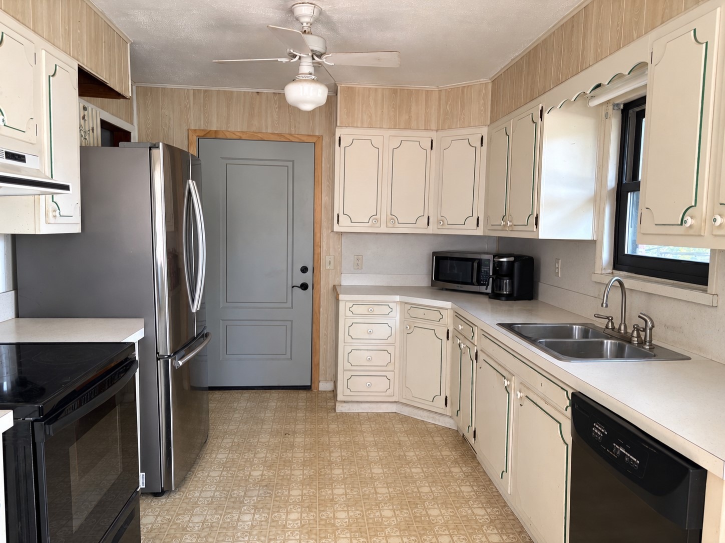23rd St, Tishomingo, OK 73460