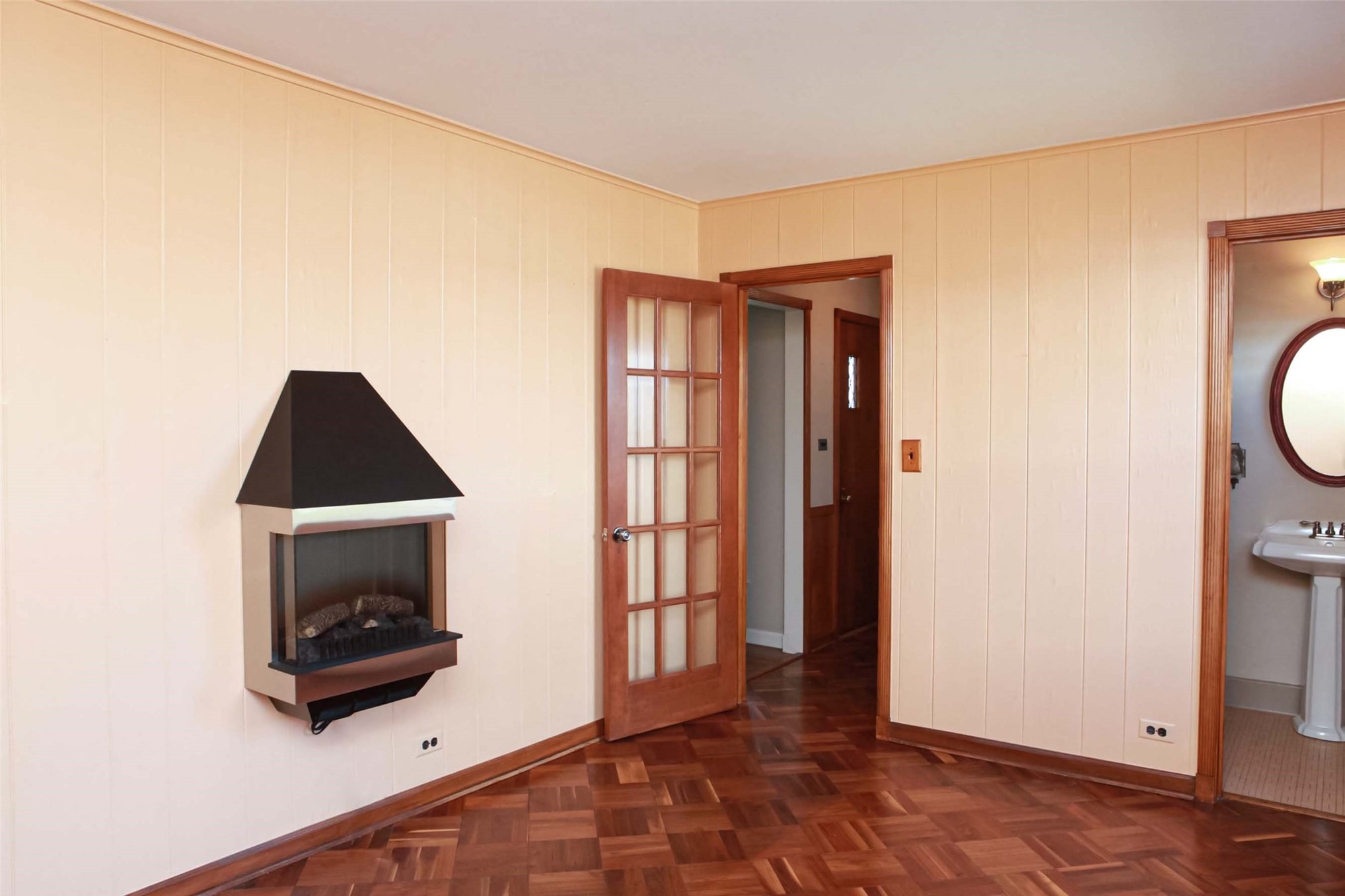 Columbia Pl, Tulsa, OK 74114