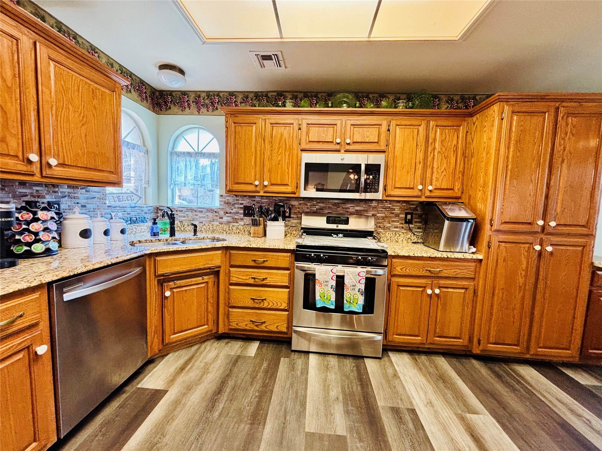 Portside Dr, Eufaula, OK 74432