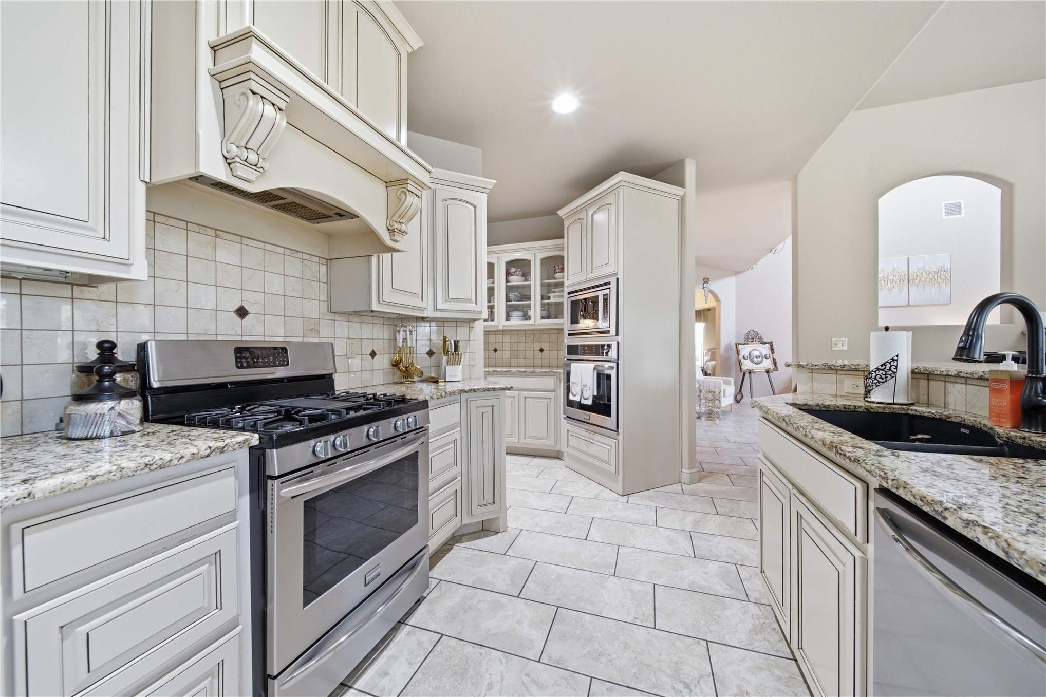 Kalanchoe Ave, Broken Arrow, OK 74012