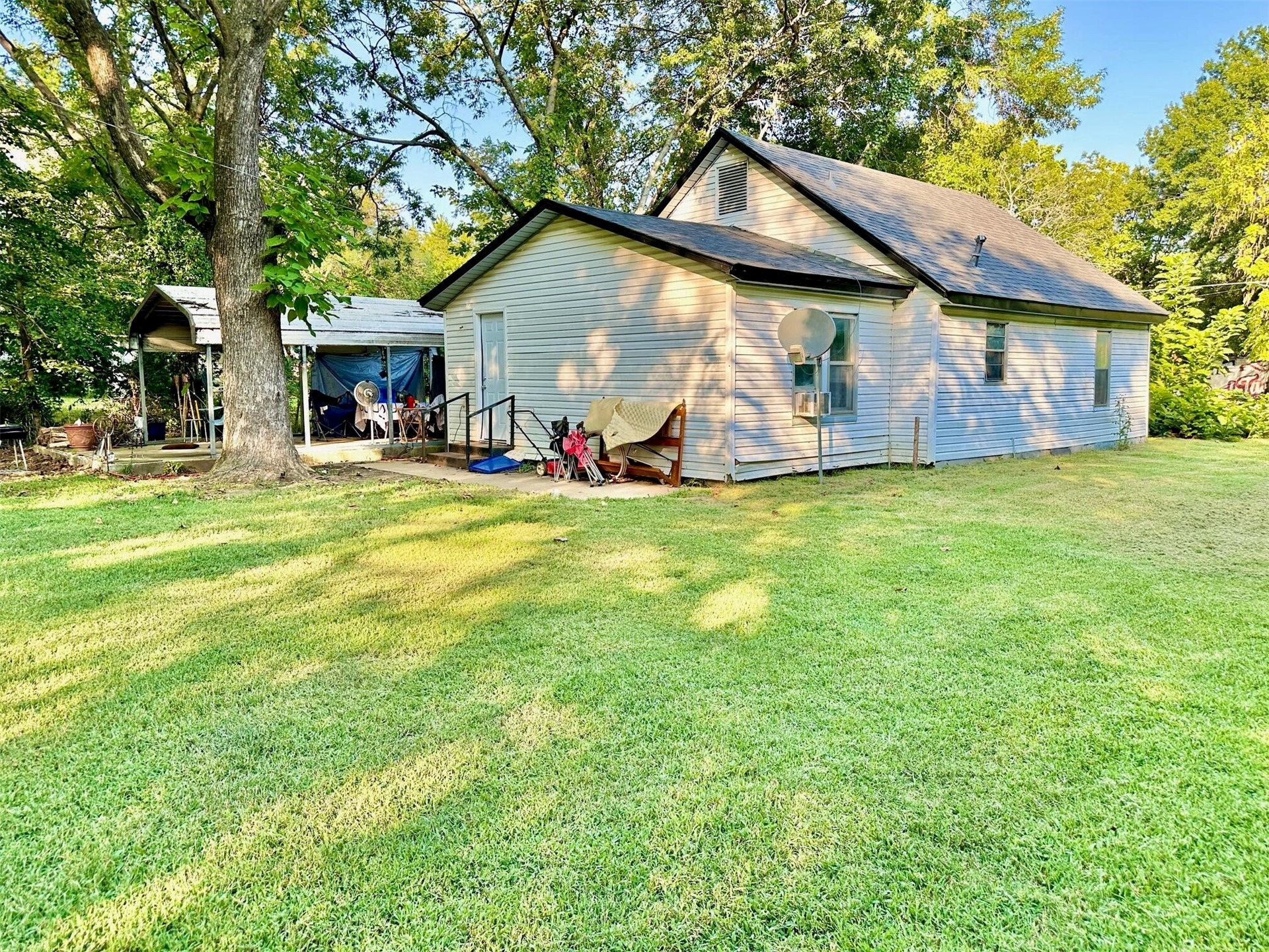 2nd St, Vinita, OK 74301