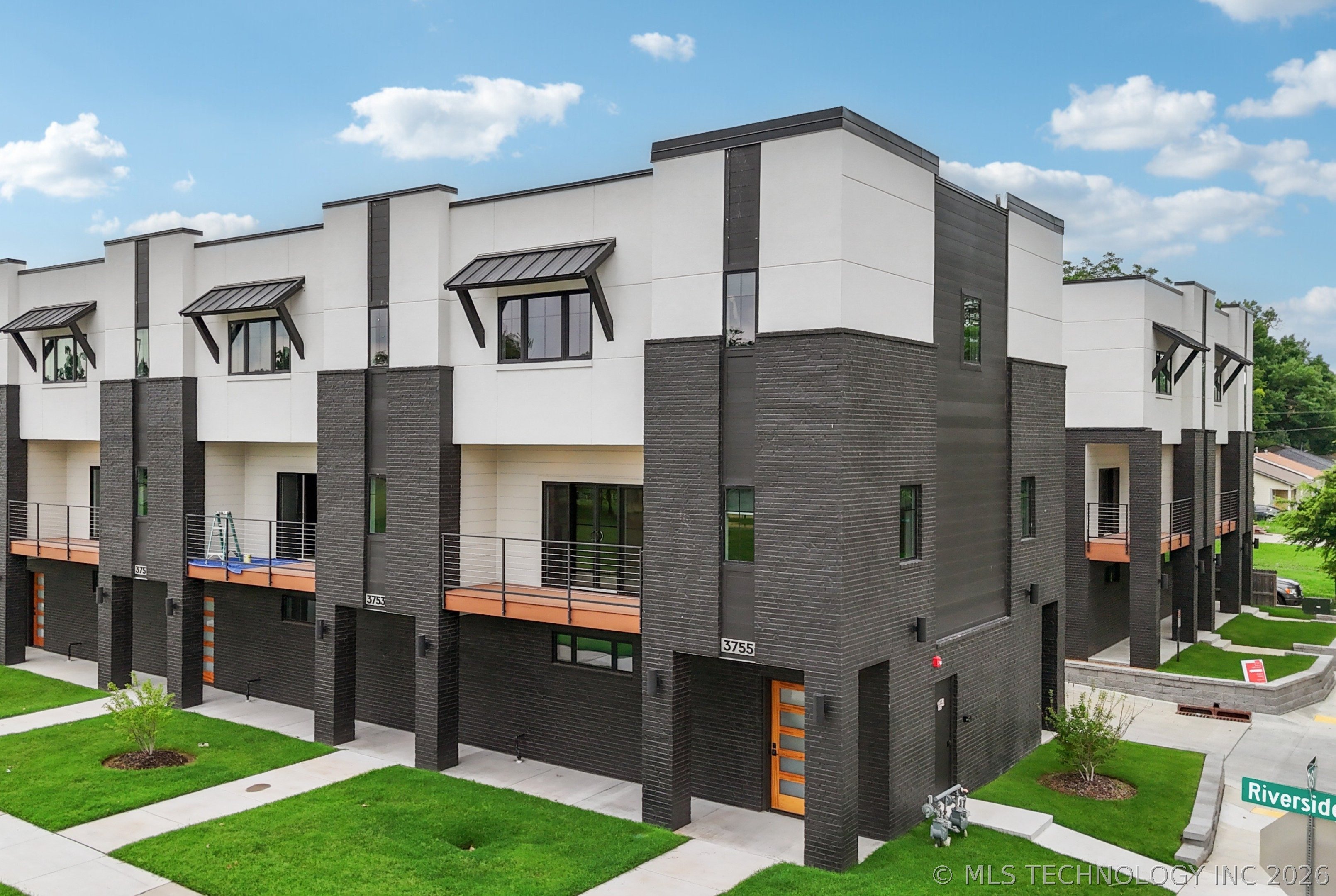 Riverside Dr, Tulsa, OK 74105