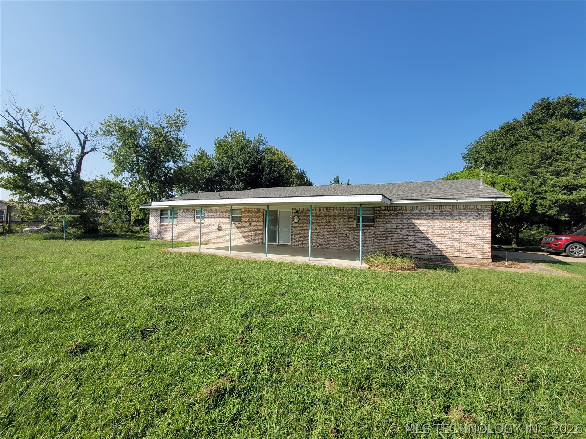 4144 Rd, Council Hill, OK 74428