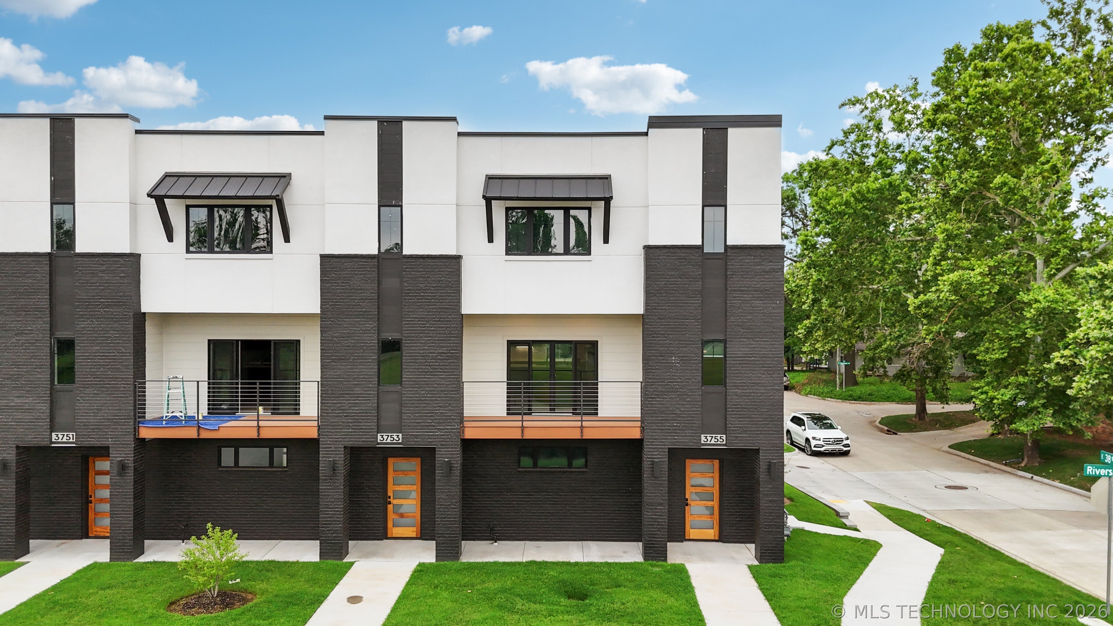 Riverside Dr, Tulsa, OK 74105 #1