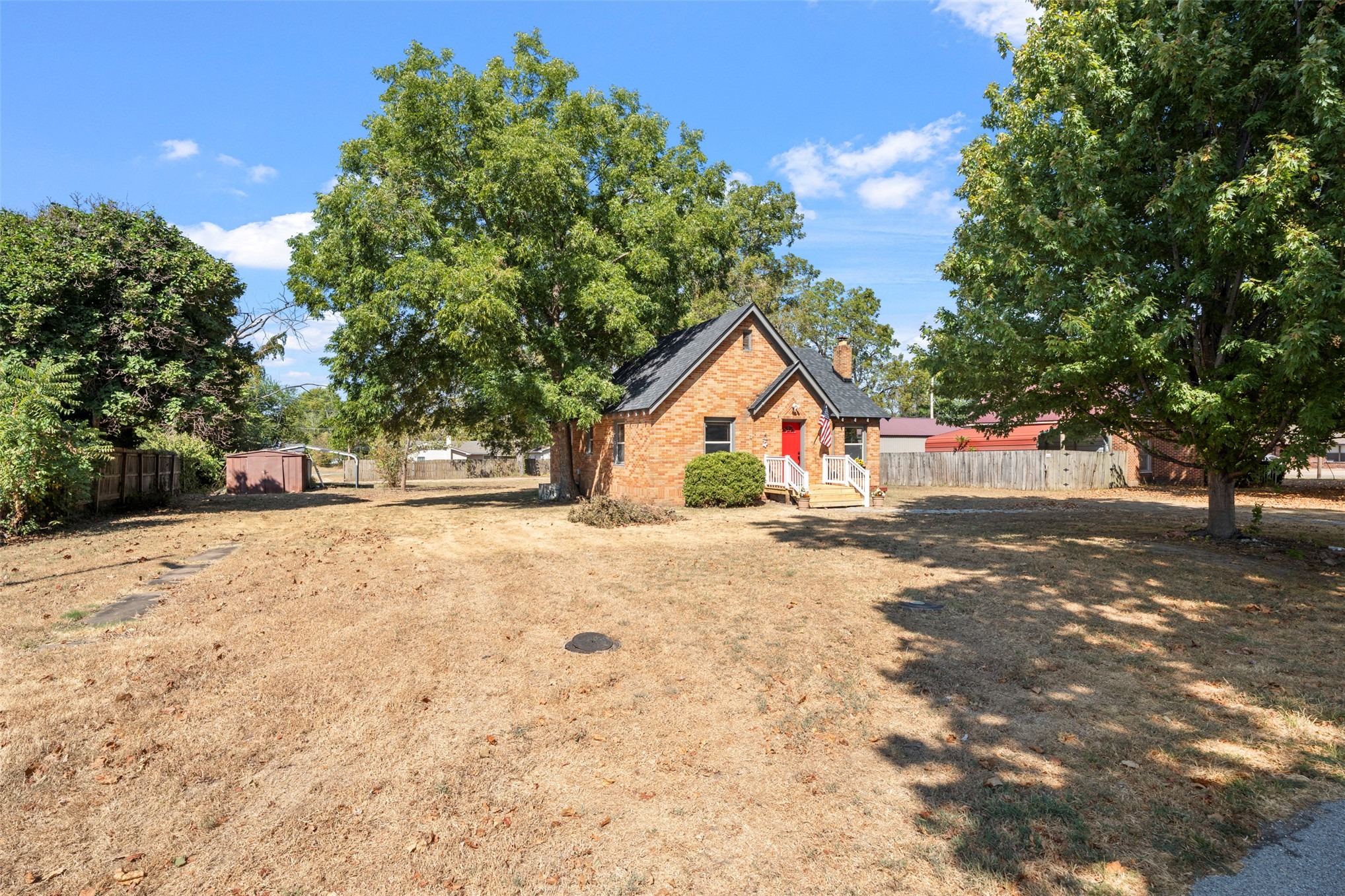 Grand St, Grove, OK 74344