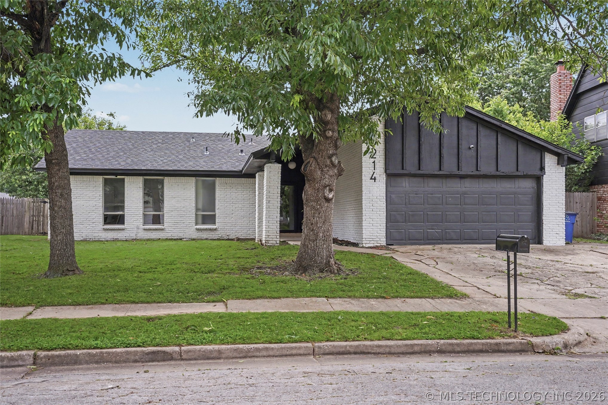 24th St, Tulsa, OK 74129 #1