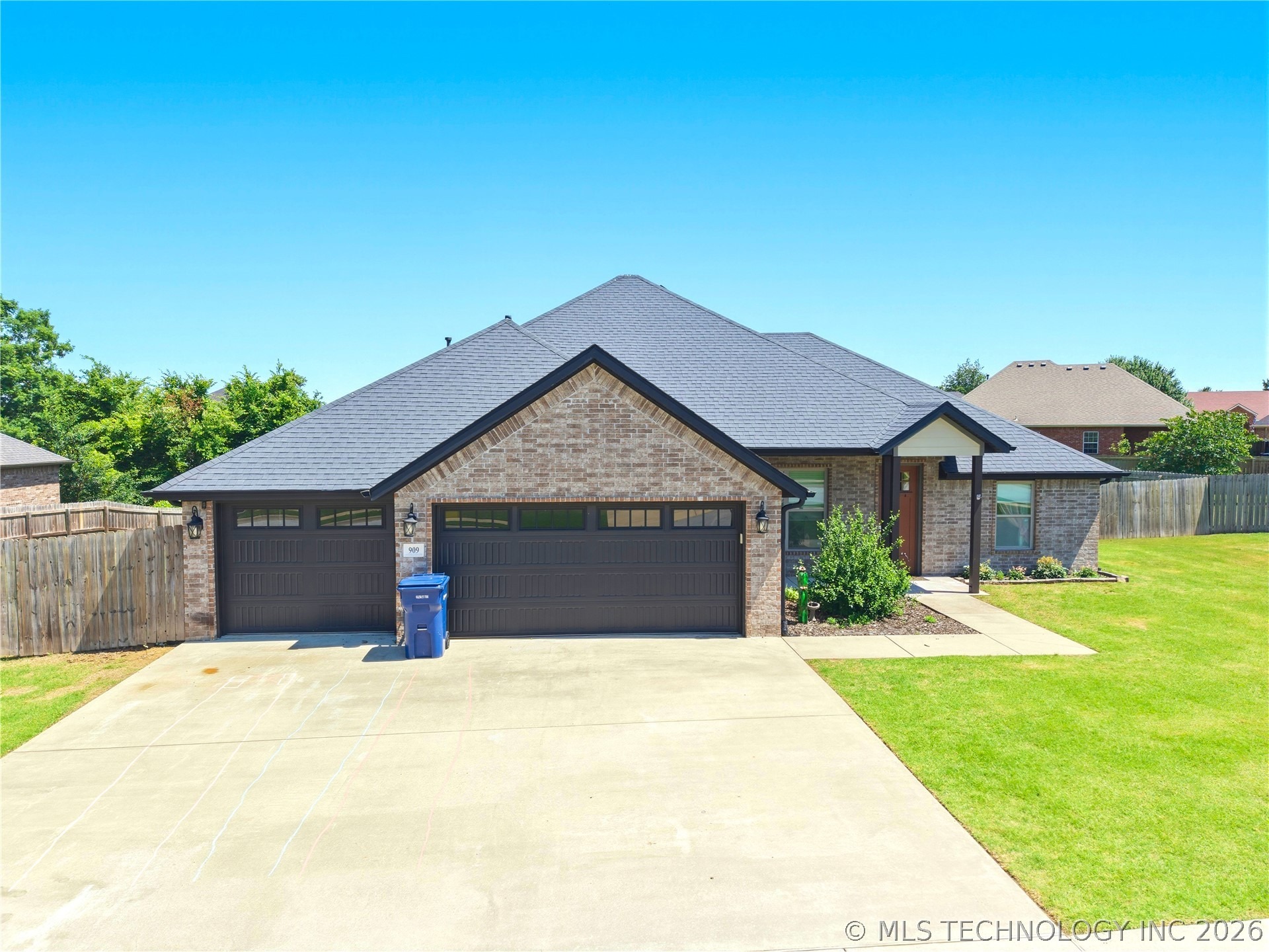 Carter Ct, Siloam Springs, AR 72761 #1