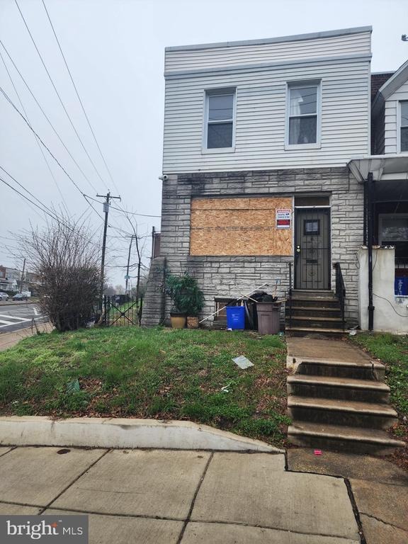 61st St, Philadelphia, PA 19142