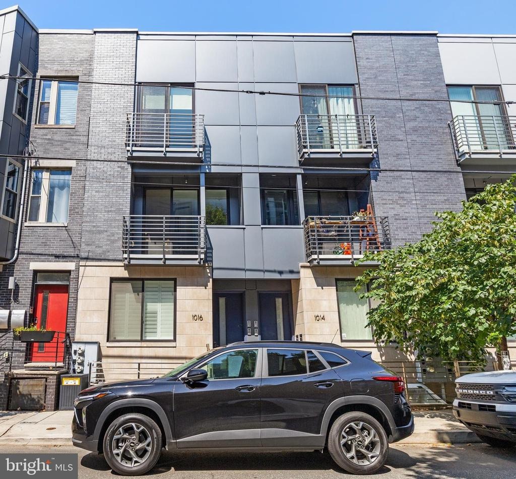 17th St, Philadelphia, PA 19146 #1