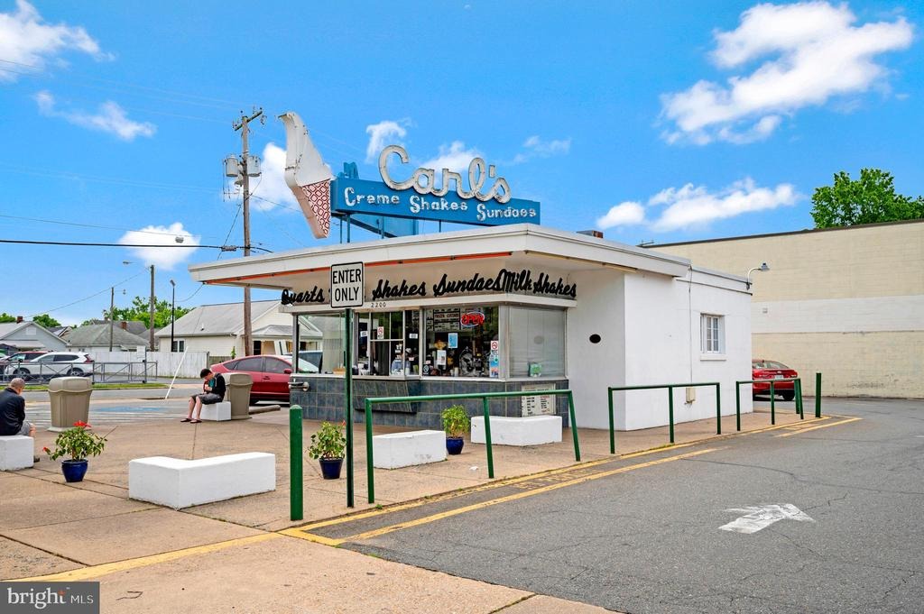 Washington Ave, Fredericksburg, VA 22401