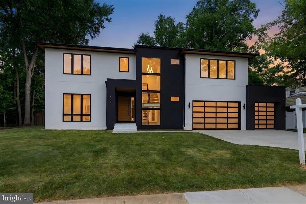 Avery Ct, Vienna, VA 22180