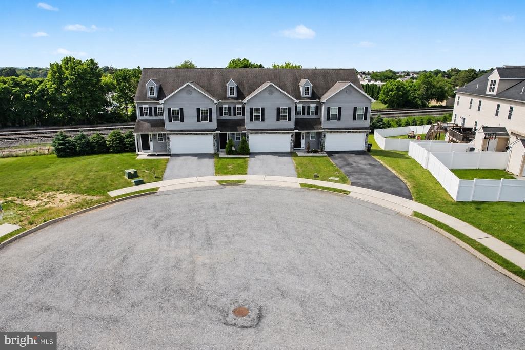 Braeburn Way, Palmyra, PA 17078