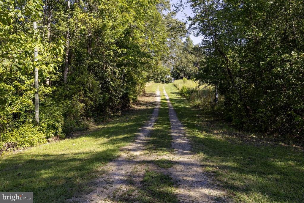 Grogan Ln, King George, VA 22485