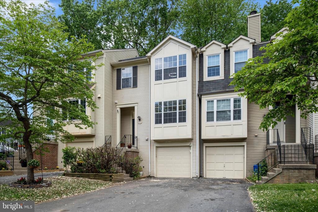 Cherry Bend Ct, Germantown, MD 20874 #1