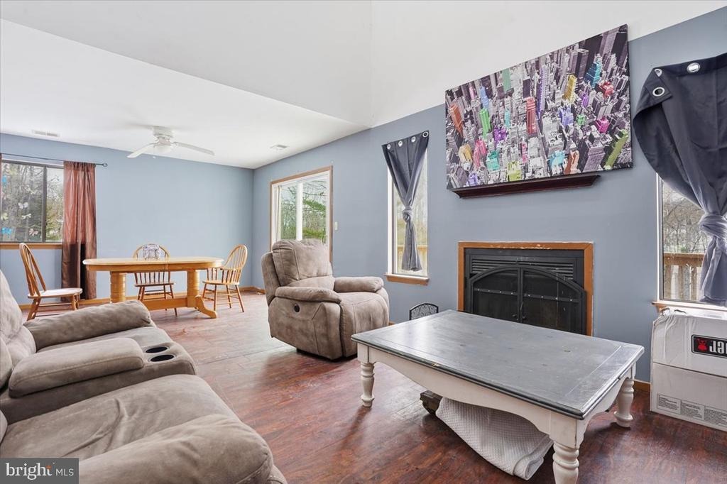 Windermere Dr, Bushkill, PA 18324