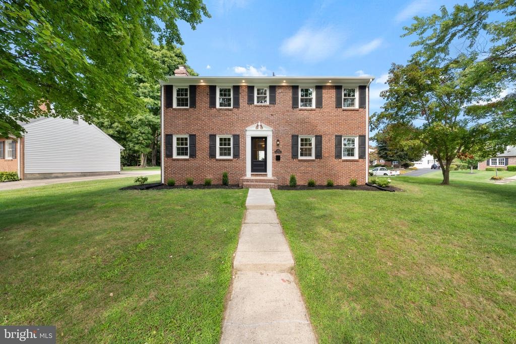 Webster Dr, Wilmington, DE 19803