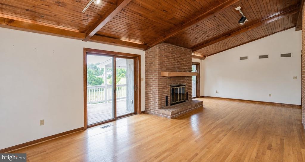 Triadelphia Rd, Ellicott City, MD 21042