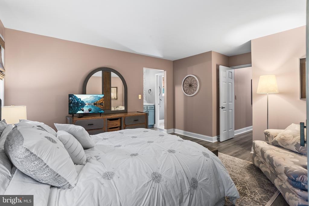 Tallwood Ct, Columbus, NJ 08022