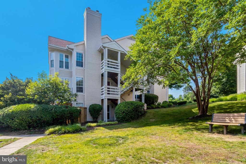 Hazeltine Ct, Alexandria, VA 22312 #1