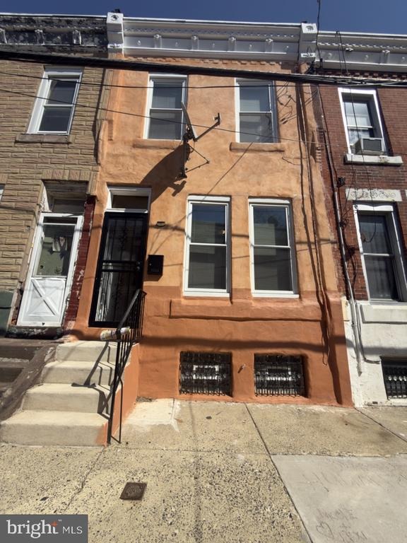 Camac St, Philadelphia, PA 19133