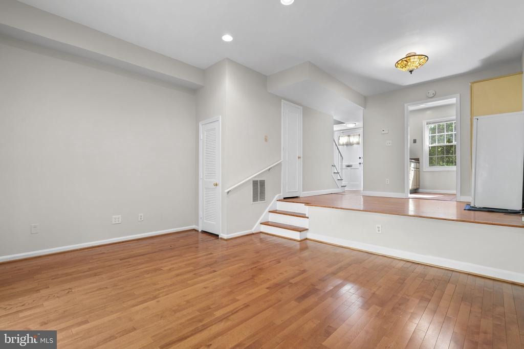 Tory Rd, Springfield, VA 22152 #1