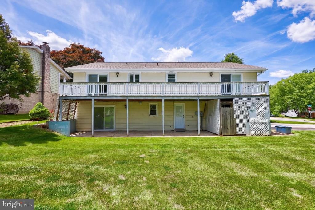 Edenbridge Rd, York, PA 17402