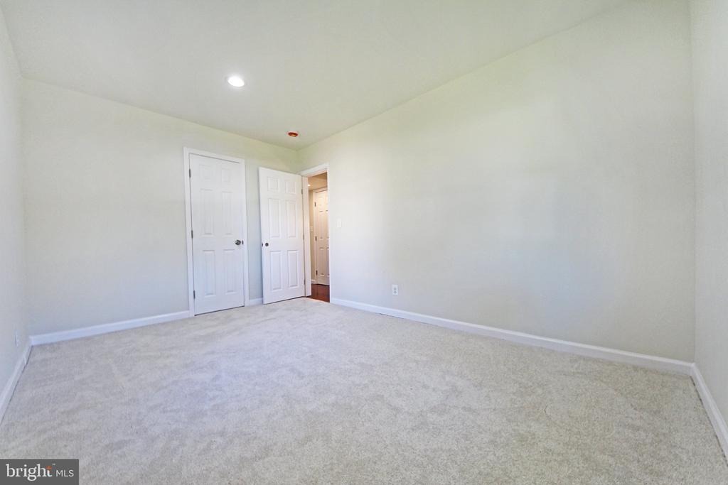 Elmhurst St, District Heights, MD 20747