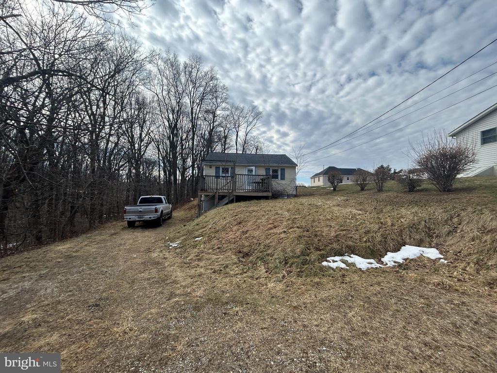 Hunter Rd, Hampstead, MD 21074