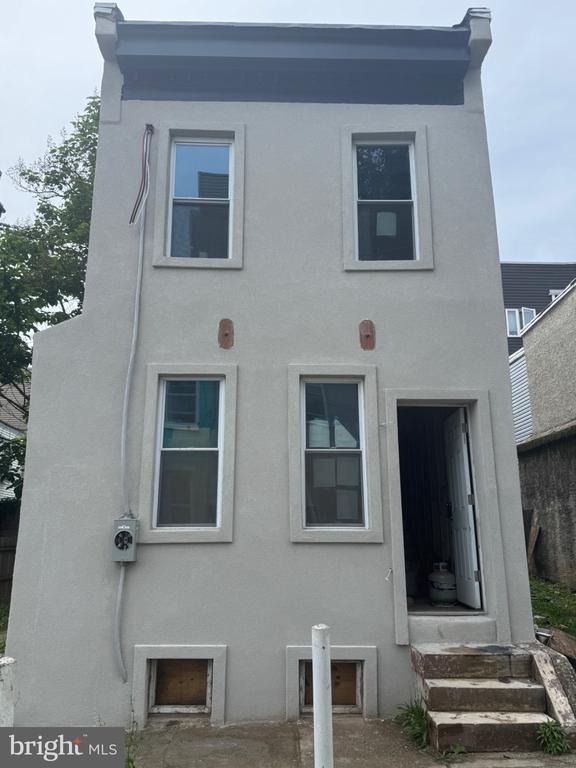 Darien St, Philadelphia, PA 19122