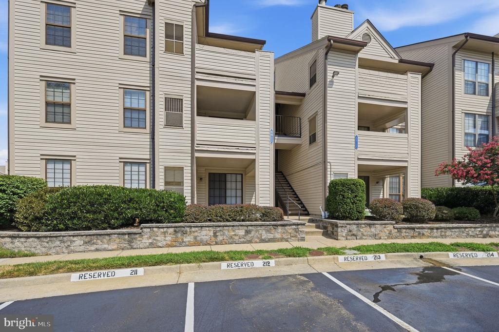 Mary Caroline Cir, Alexandria, VA 22310 #1