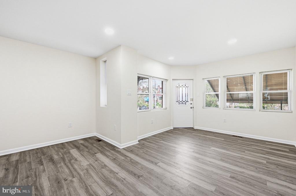 Virginian Rd, Philadelphia, PA 19141