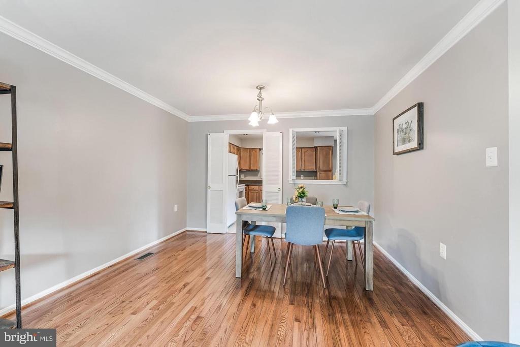 Inverness Way, Woodbridge, VA 22192