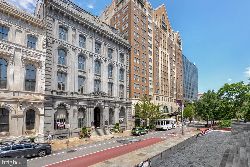 Chestnut St, Philadelphia, PA 19106 #1