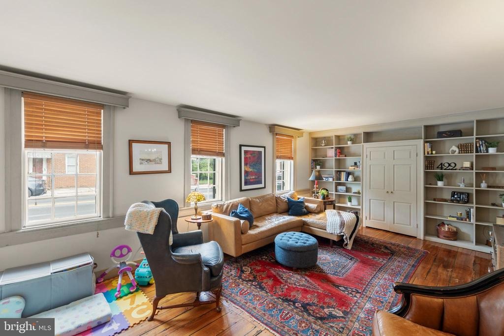 Loudoun St, Winchester, VA 22601 #1