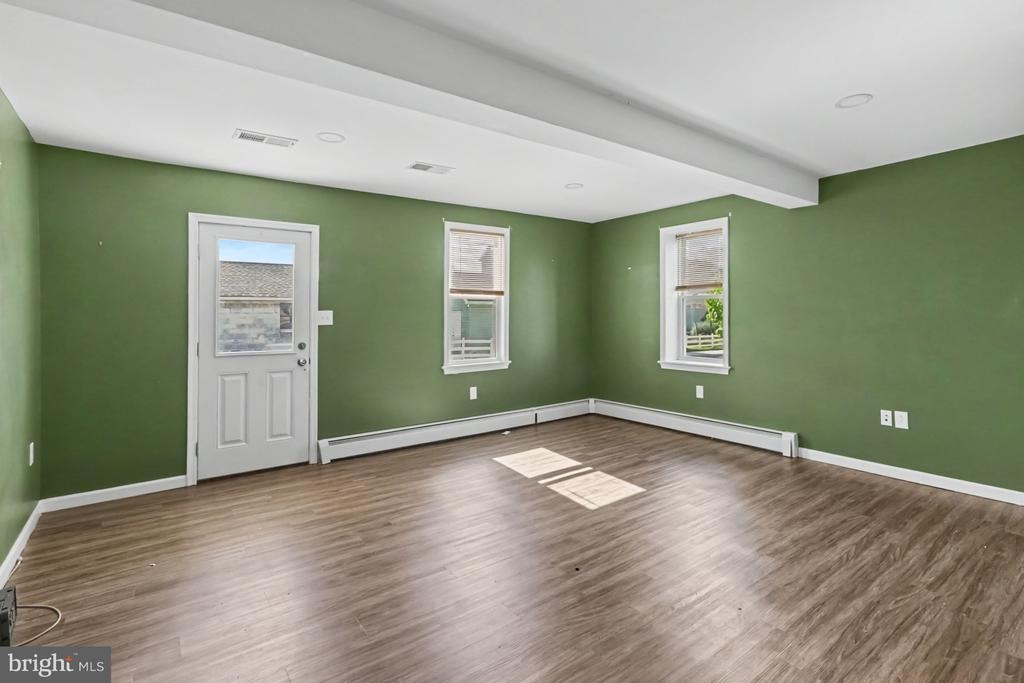 Madison St, Greencastle, PA 17225