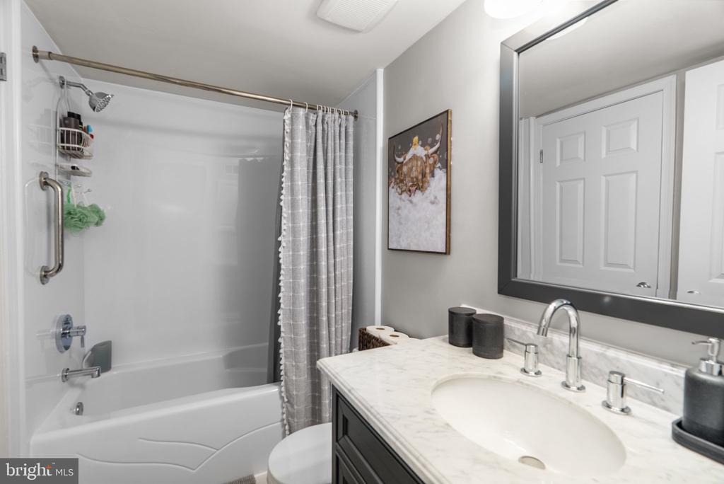 Lakeside View Dr, Falls Church, VA 22041 #1