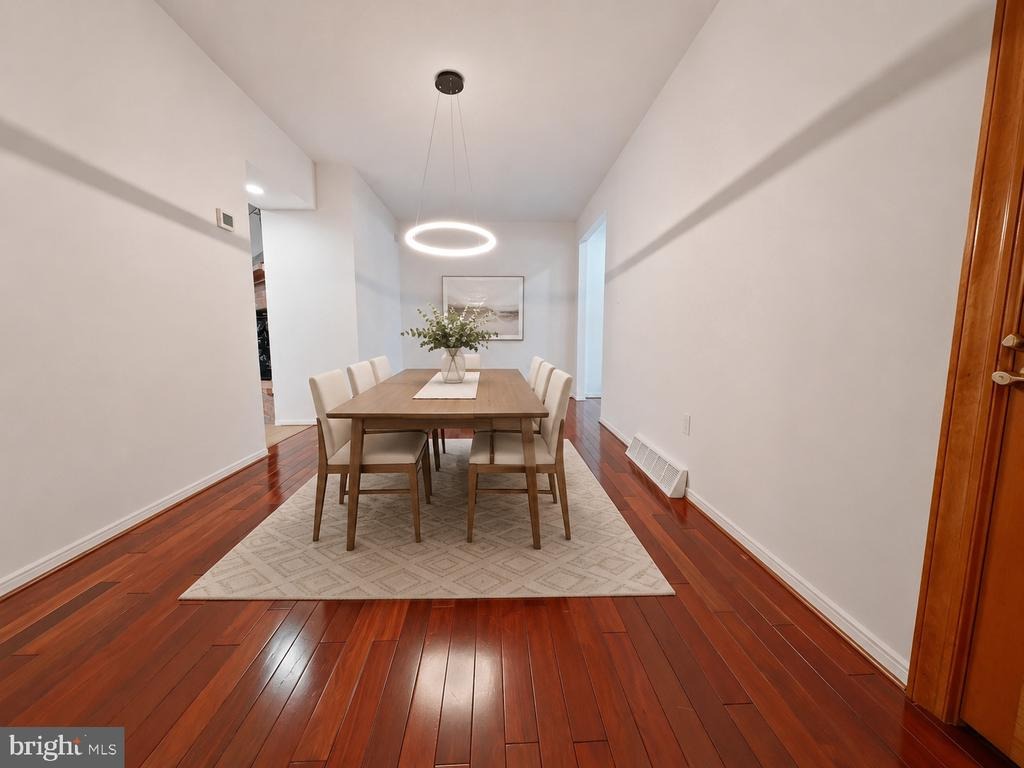 Almond St, Philadelphia, PA 19125 #1