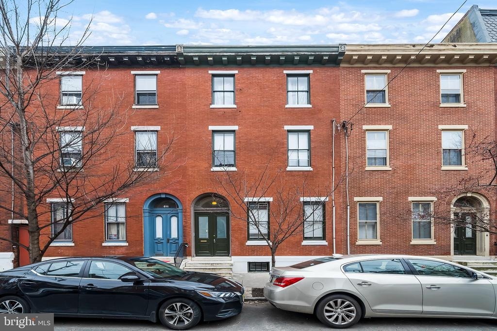17th St, Philadelphia, PA 19130