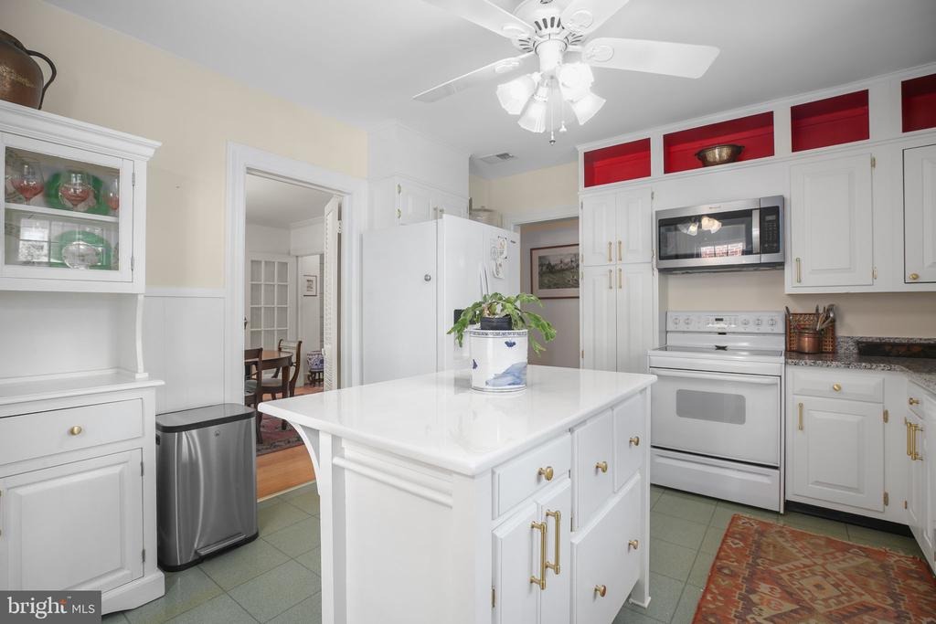 Augustine Ave, Fredericksburg, VA 22401