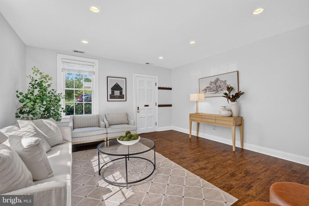 13th Rd, Arlington, VA 22204 #1