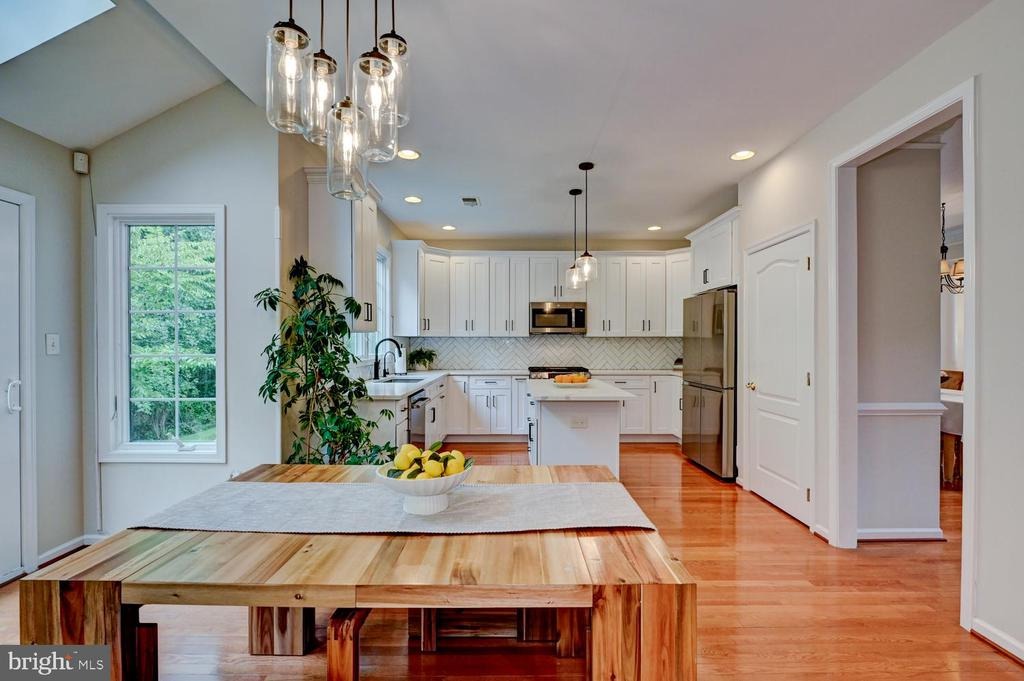 Devonshire Dr, Princeton, NJ 08540
