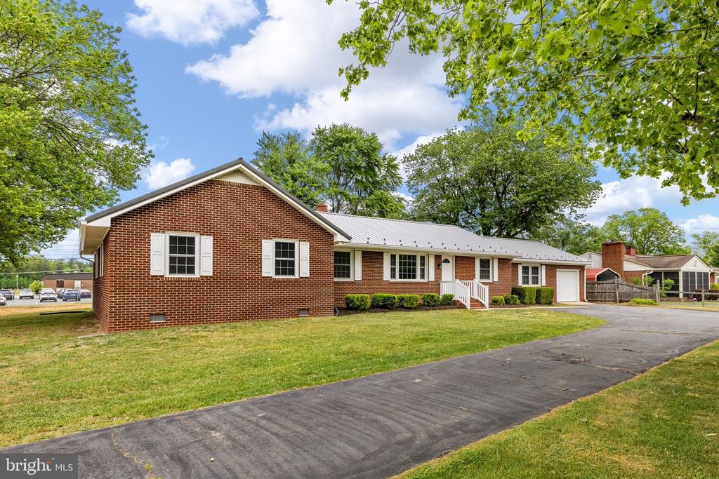 Kings Hwy, King George, VA 22485 #1