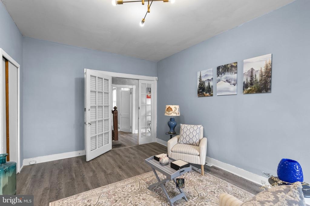 Augusta Ave, Baltimore, MD 21229