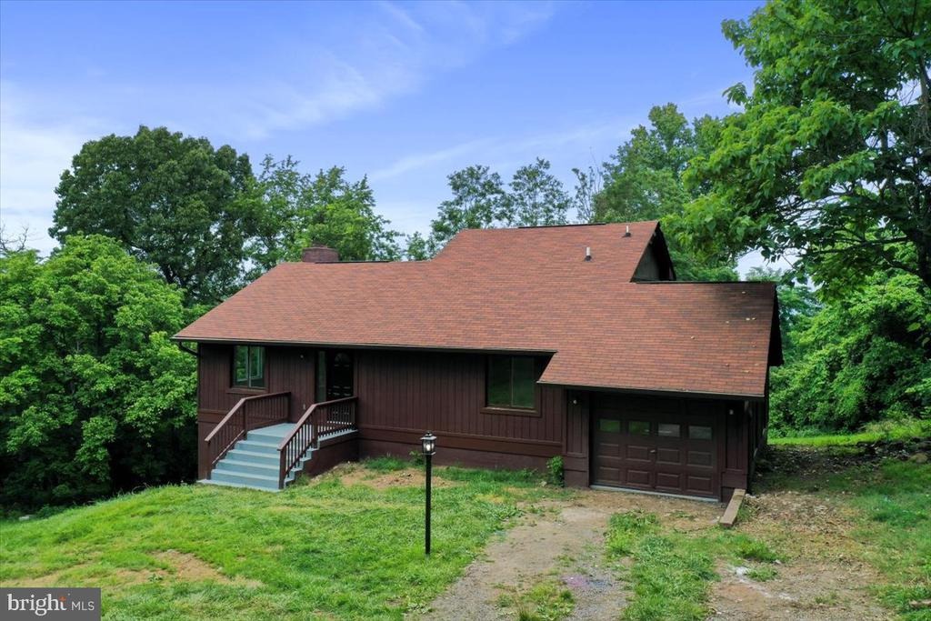 Zinn Way, Linden, VA 22642 #1