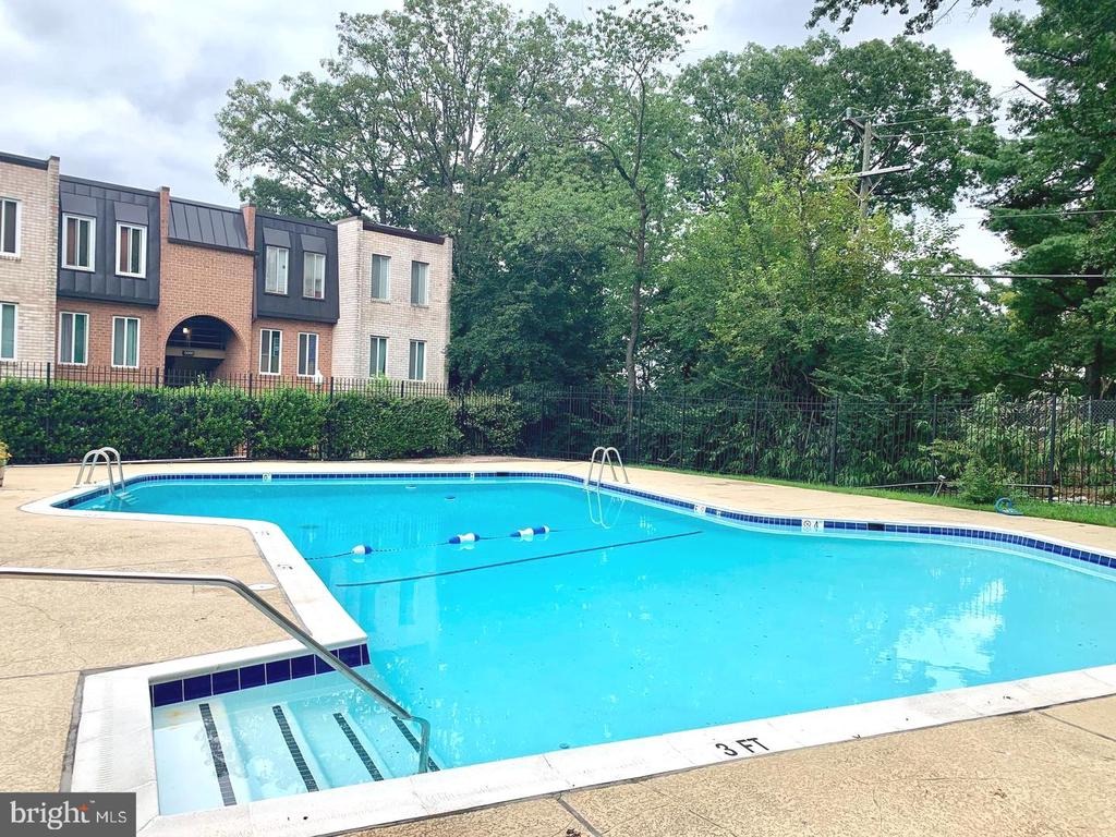 7th Rd, Arlington, VA 22204 #1
