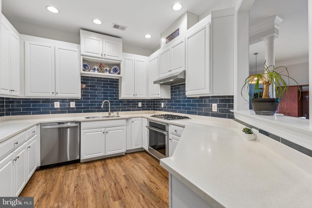 Belmont Bay Dr, Woodbridge, VA 22191 #1